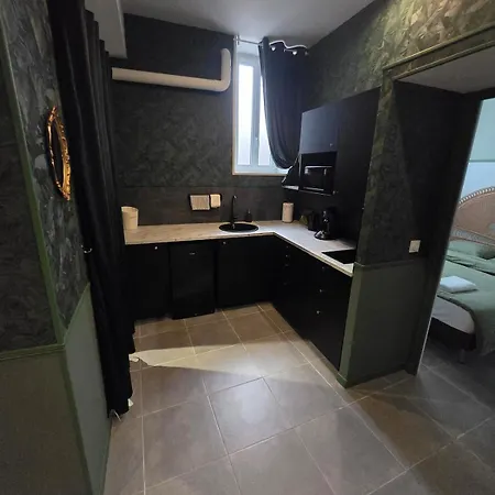 - Jacuzzi - Salle De Jeux Complete Реймс