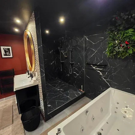 - Jacuzzi - Salle De Jeux Complete Апартаменты *