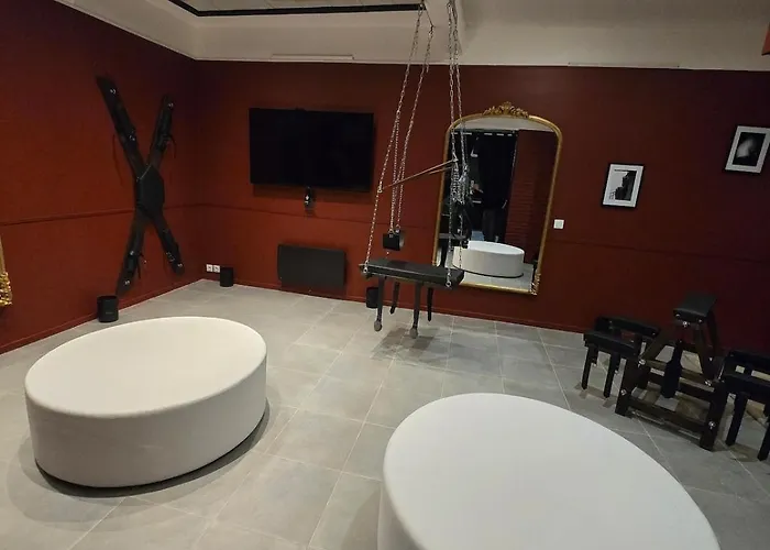 - Jacuzzi - Salle De Jeux Complete ריימס